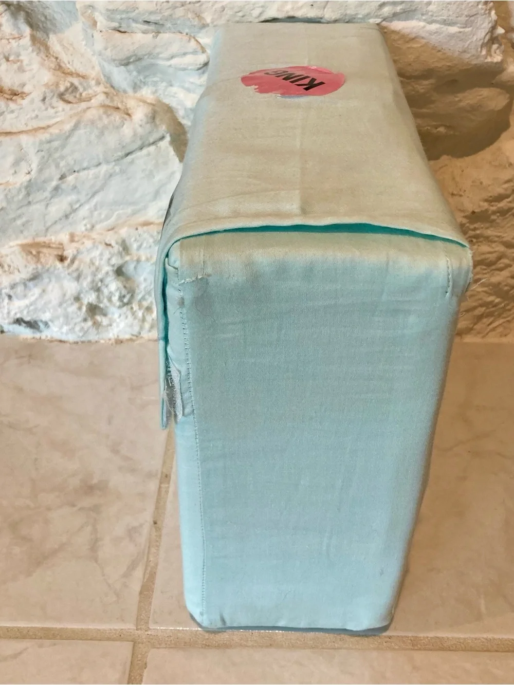 NWOT kate spade king sized 100% cotton sateen sheet set in powder blue